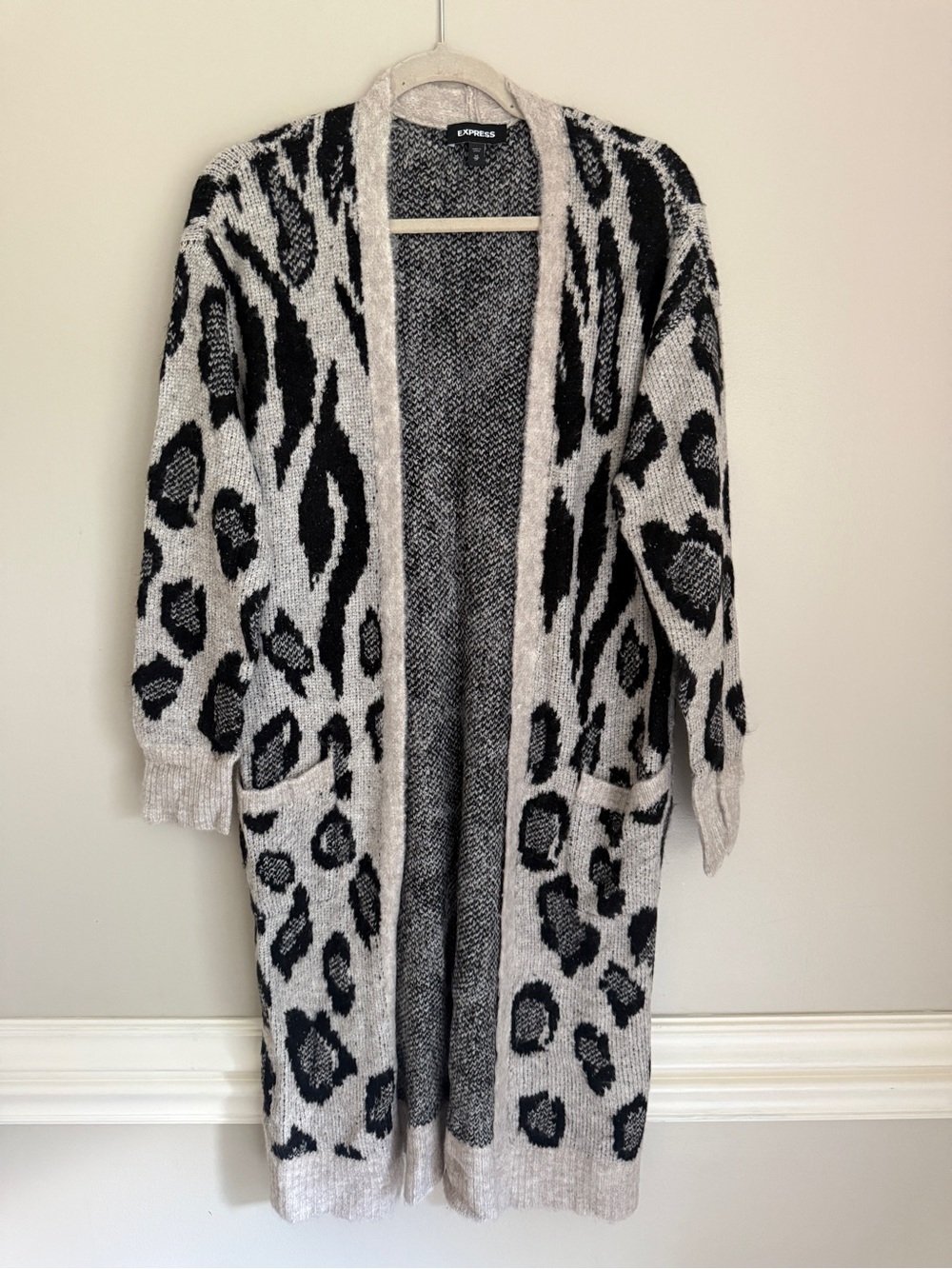 NWOT Express Black and Cream Leopard Open-Front Long Cardigan, size XS